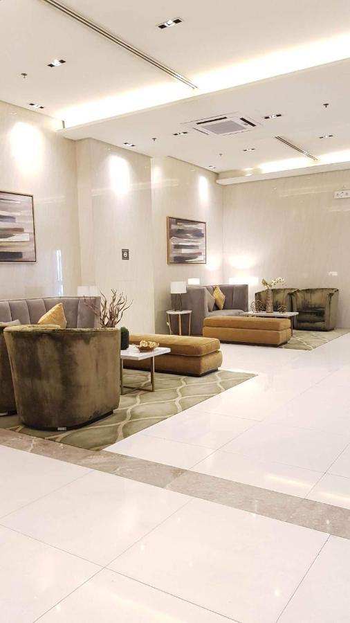 101 Newport Blvd C2 4F By Rechelle Nunag Pasay Exteriör bild